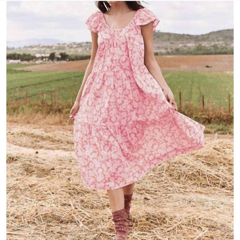 THE GREAT. the whipstitched plumeria dress in bright rouge wild brush floral